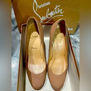 Christian Louboutin Patent Nude Pink Pump Size 39 w/ Original Box